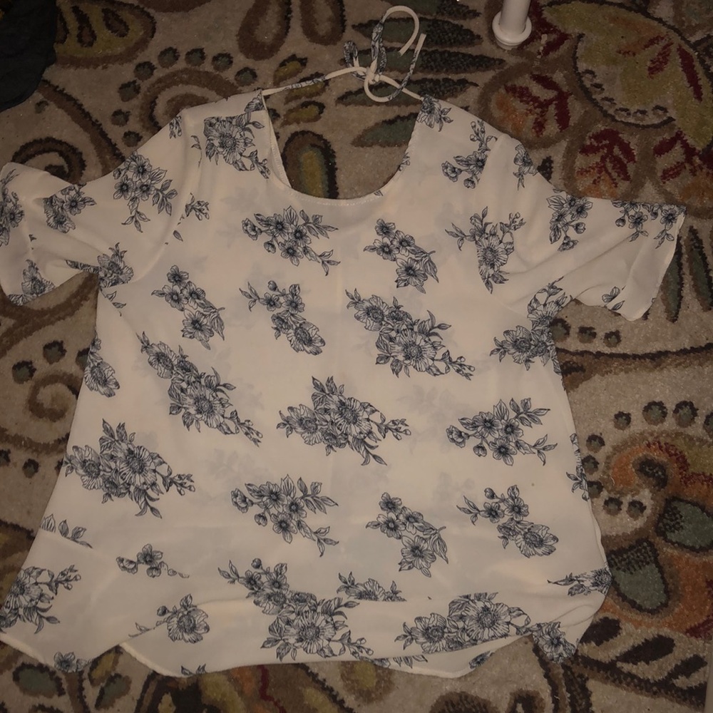 Floral top